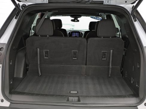 Used 2022 Chevrolet Traverse LT image 15