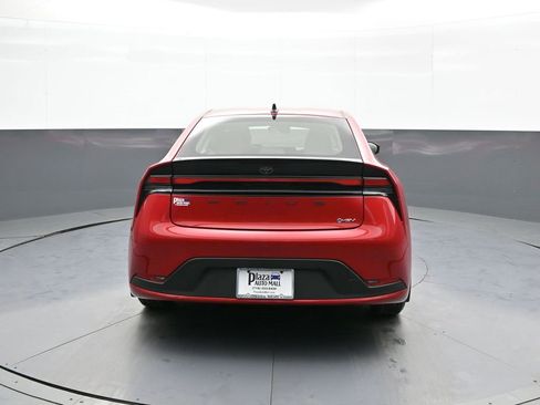 New 2026 Toyota Prius LE image 7