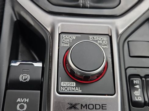 Used 2020 Subaru Forester Touring AWD/4WD image 39