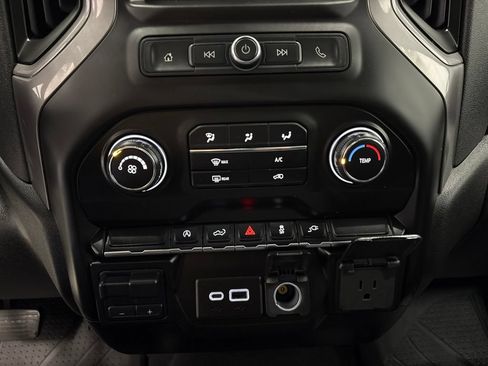 Used 2021 Chevrolet Silverado 1500 Custom w/ Safety Confidence Package AWD/4WD image 21