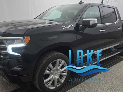 Used 2022 Chevrolet Silverado 1500 High Country w/ High Country Premium Package image 1