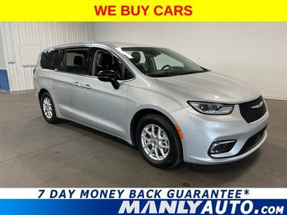 Used 2024 Chrysler Pacifica Touring-L