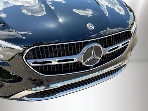 Used 2026 Mercedes-Benz GLC 300 4MATIC image 34