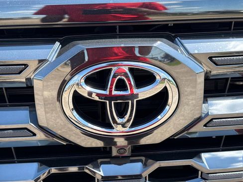 New 2026 Toyota Tundra Platinum AWD/4WD image 9