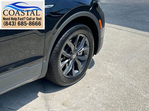 Used 2023 Volkswagen Tiguan SE AWD/4WD image 25