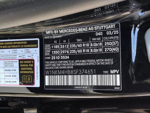 Used 2025 Mercedes-Benz GLC 300 4MATIC image 25