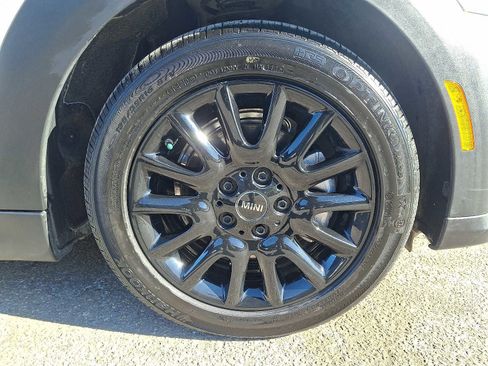 Certified 2024 MINI Cooper 2-Door Hardtop image 8