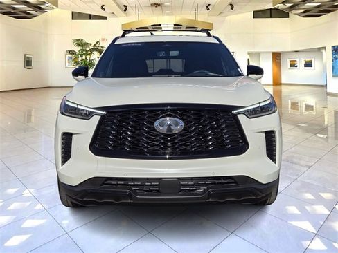 Certified 2025 INFINITI QX60 Luxe w/ Black Edition image 2