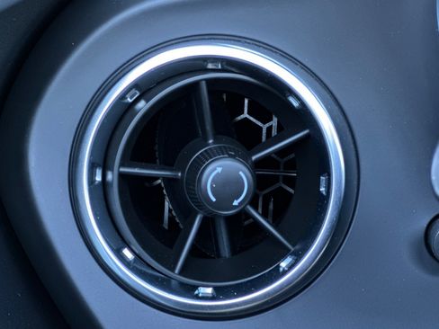 Used 2023 Chevrolet Camaro LT w/ Technology Package image 29