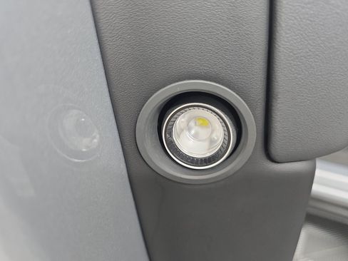 Used 2023 Rivian R1T Adventure AWD/4WD image 30