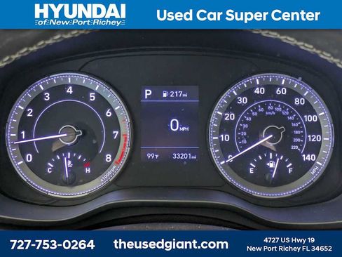 Certified 2022 Hyundai Venue Limited FWD image 28
