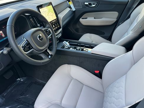 New 2026 Volvo XC60 B5 Plus AWD/4WD image 7
