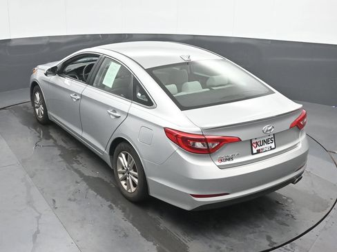 Used 2017 Hyundai Sonata SE FWD image 35