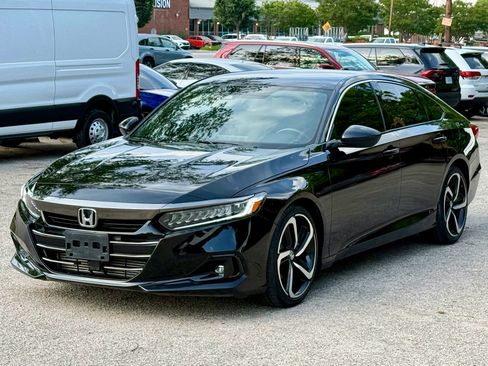Used 2021 Honda Accord Sport image 2