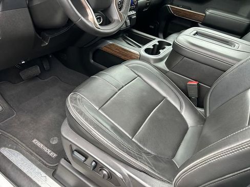 Used 2022 Chevrolet Silverado 1500 High Country w/ Safety Package II image 11