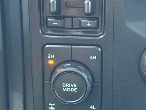Used 2023 Ford F250 XL w/ STX Appearance Package AWD/4WD image 28