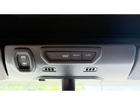 Used 2022 Jeep Wrangler Unlimited Rubicon w/ LED Lighting Group AWD/4WD image 14
