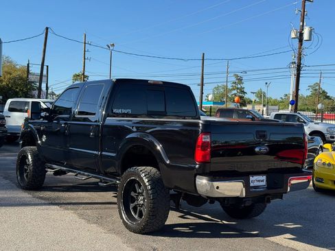 Used 2016 Ford F250 Lariat w/ Lariat Interior Package AWD/4WD image 8