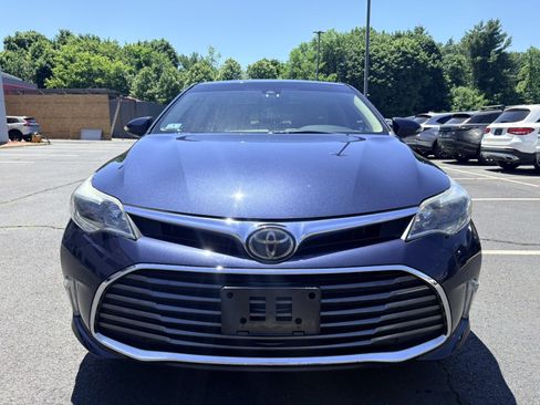 Used 2017 Toyota Avalon Limited w/ Carpet Mat Package FWD image 2