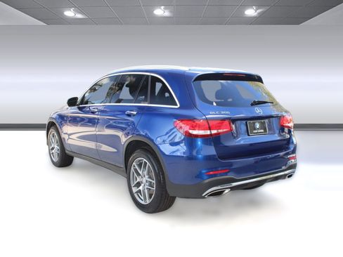 Used 2017 Mercedes-Benz GLC 300 GLC 300 image 3