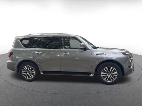 Used 2024 Nissan Armada SL RWD image 13