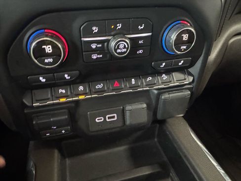 Used 2019 Chevrolet Silverado 1500 LT Trail Boss image 25