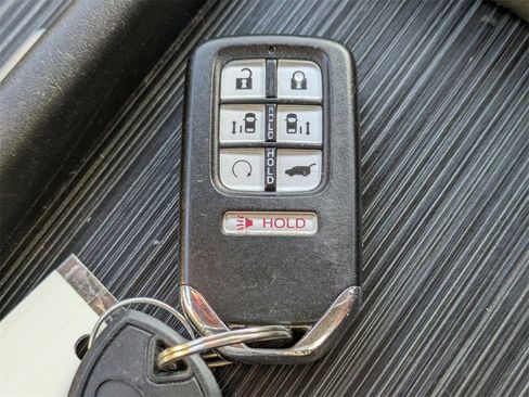 Used 2018 Honda Odyssey Touring image 37