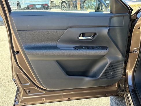 New 2026 Nissan Kicks SV w/ SV Premium Package image 23