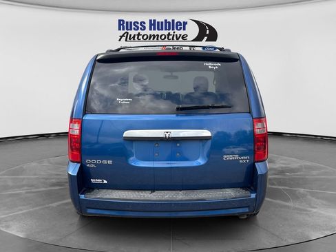 Used 2010 Dodge Grand Caravan SXT FWD image 4