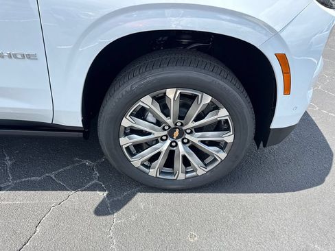 New 2026 Chevrolet Tahoe High Country AWD/4WD image 13
