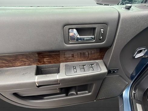 Used 2019 Ford Flex Limited image 25