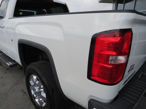 Used 2015 GMC Sierra 3500 SLT image 28