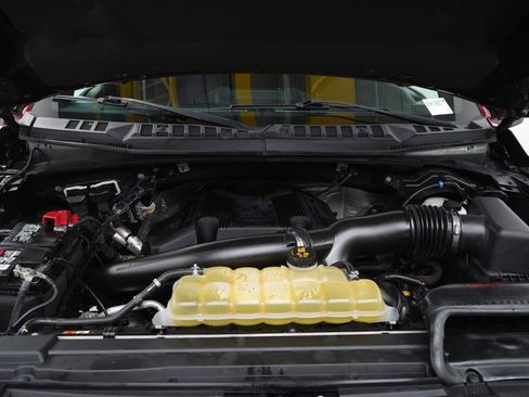 Used 2019 Ford F150 XLT w/ Equipment Group 302A Luxury AWD/4WD image 30