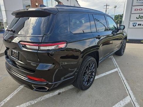 Used 2024 Jeep Grand Cherokee L Summit AWD/4WD image 19