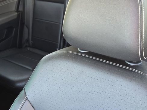 Used 2023 Volkswagen Atlas SE w/ Black Wheel Package image 17