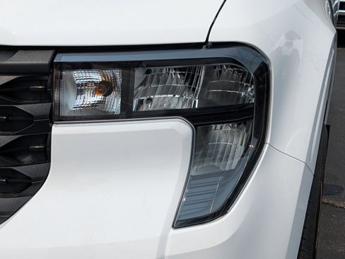 New 2025 Ford Maverick XLT w/ XLT Luxury Package FWD image 10