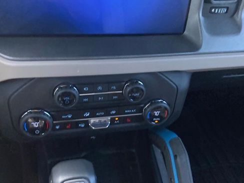 Used 2024 Ford Bronco Wildtrak AWD/4WD image 12