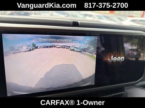 Used 2026 Jeep Wrangler Unlimited Rubicon AWD/4WD image 26