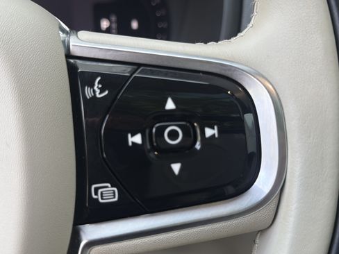 Certified 2023 Volvo XC90 B6 Plus w/ Protection Package Premier AWD/4WD image 8