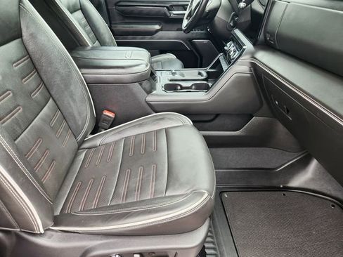 Used 2024 GMC Sierra 2500 AT4X image 10