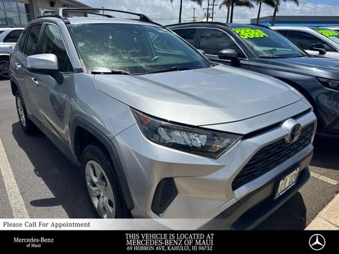 Used 2021 Toyota RAV4 LE AWD/4WD image 1
