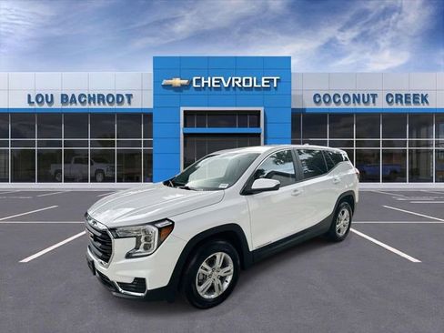 Used 2024 GMC Terrain SLE AWD/4WD image 4