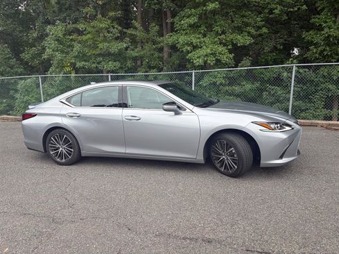 Certified 2025 Lexus ES 350 w/ Premium Package FWD image 1