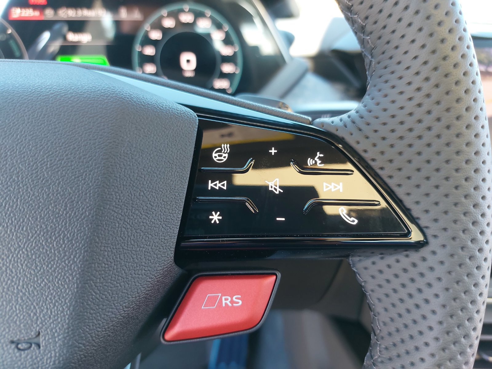 New 2026 Audi RS e-tron GT performance AWD/4WD image 18