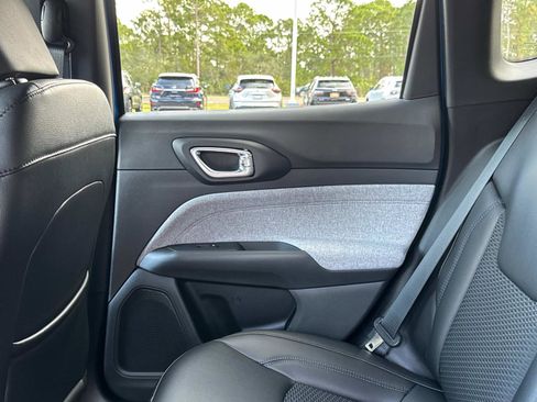 New 2026 Jeep Compass Latitude w/ Driver Assistance Group AWD/4WD image 14