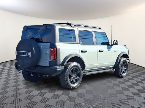 Used 2022 Ford Bronco Black Diamond image 6