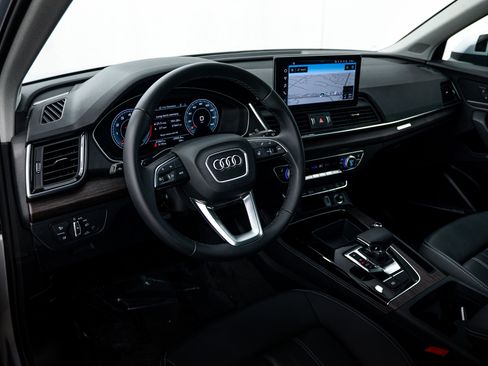 Certified 2023 Audi Q5 2.0T Premium Plus w/ Premium Plus Package AWD/4WD image 9
