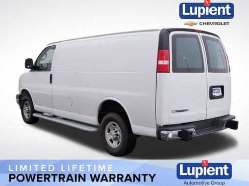 Used 2024 Chevrolet Express 2500 w/ Driver Convenience Package image 10