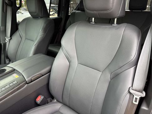 Used 2025 Lexus LX 700h Overtrail image 20