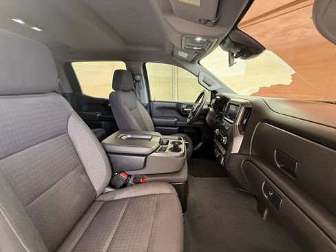 Used 2022 Chevrolet Silverado 1500 Custom RWD image 17